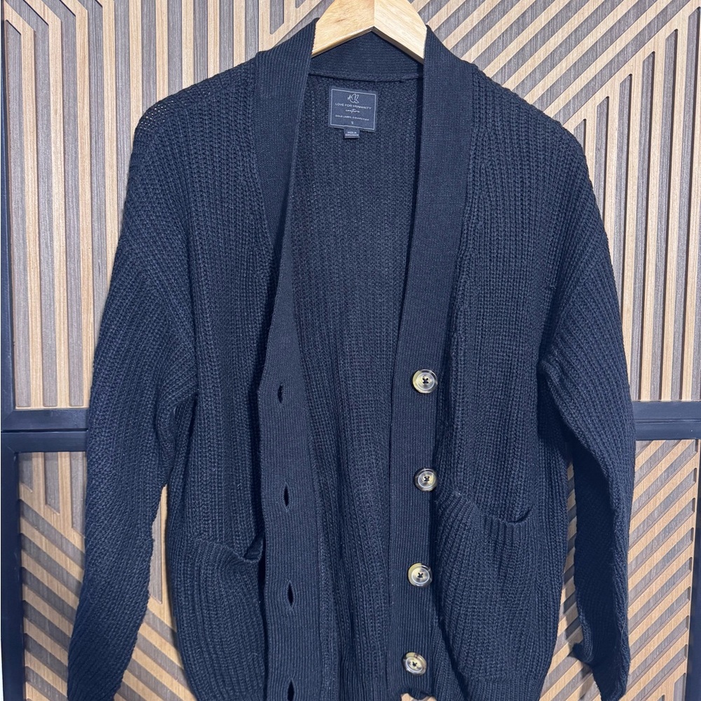 Women's Black Shawl-Collar Button-Front Cardigan Sweater
